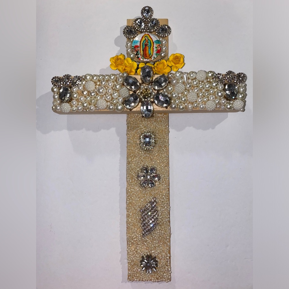 Wood ✝️ w/Repurposed Jewerly of La Virgen de Guadalupe 💛, cream, silver & 🤍color